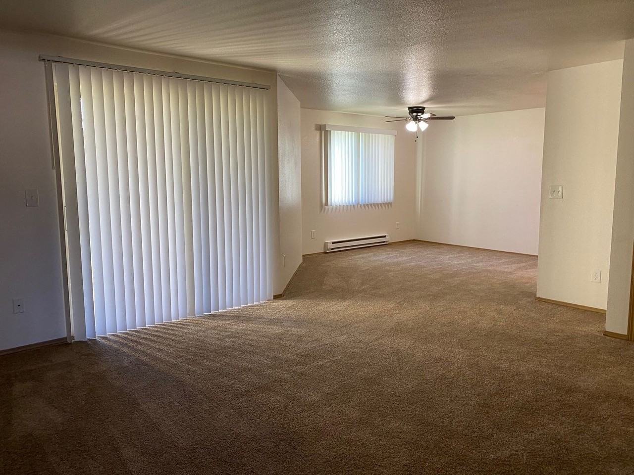 Spacious Two Bed Units on a Quite Cul - Photo 2 of 16