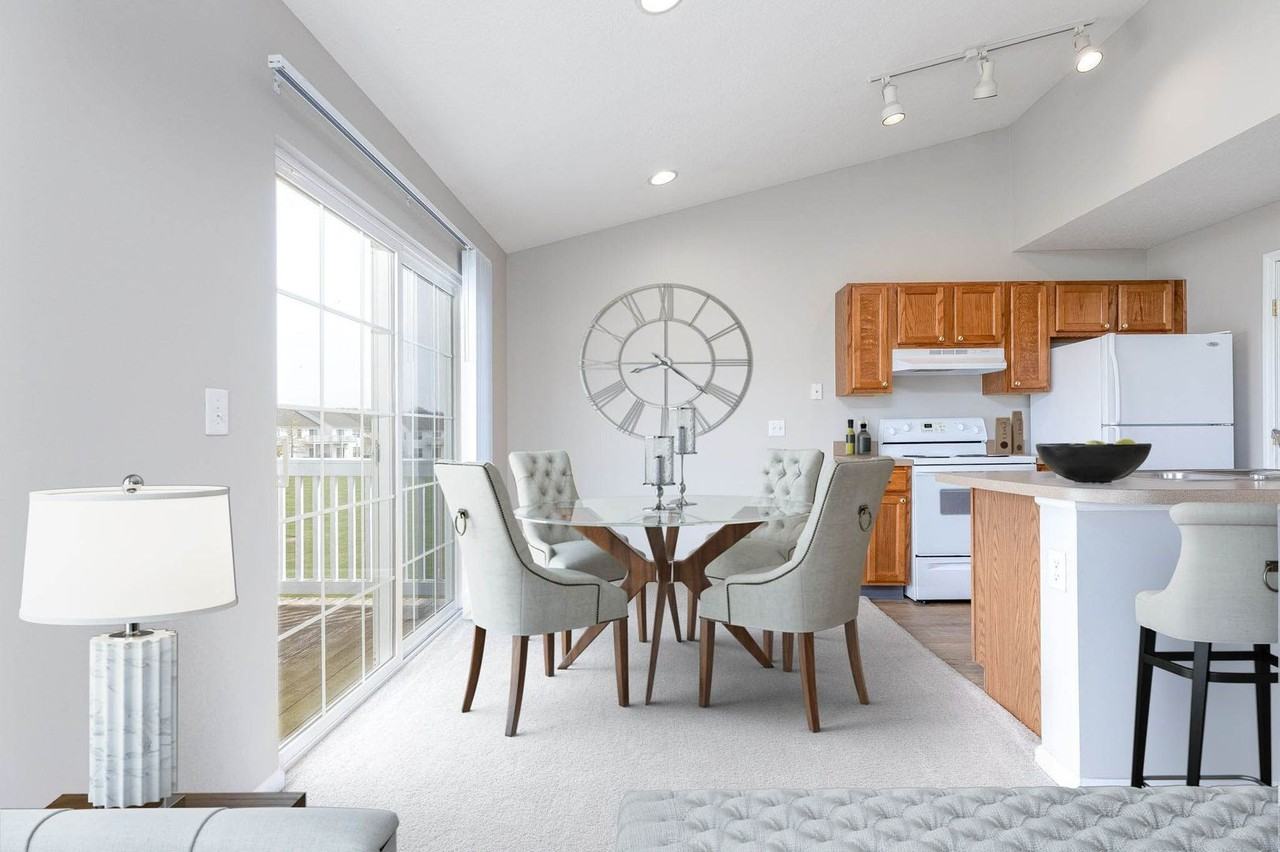 Lakeside Apartments at Green Pastures - Photo 5 of 34
