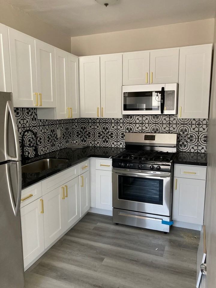 Val D' Kingsley LLC - Photo 3 of 10