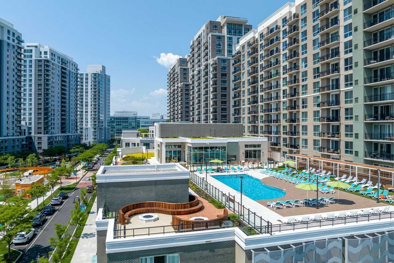 Anthem @ Harbor Point - Photo 5 of 48