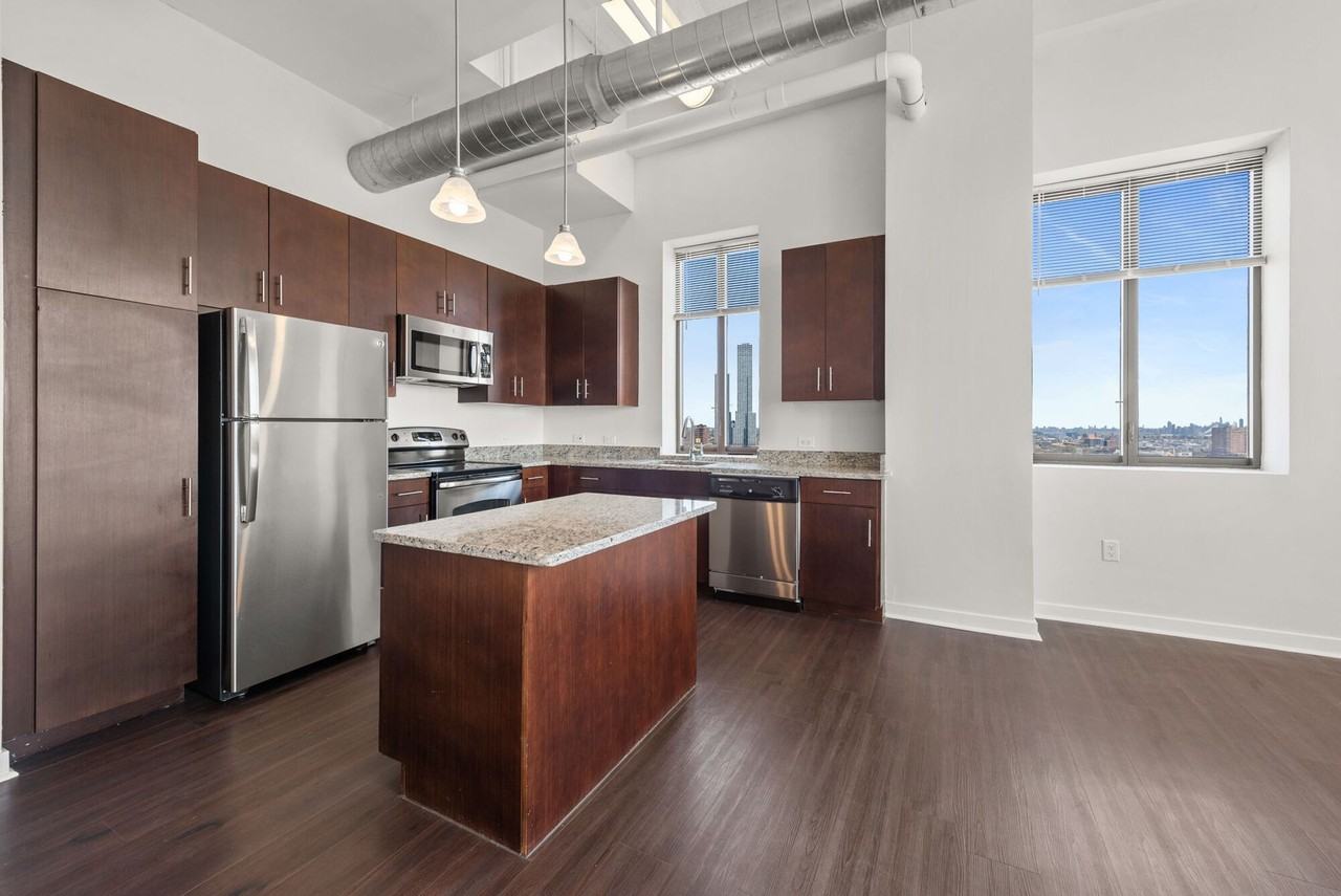 The Beacon Jersey City - Photo 4 of 50