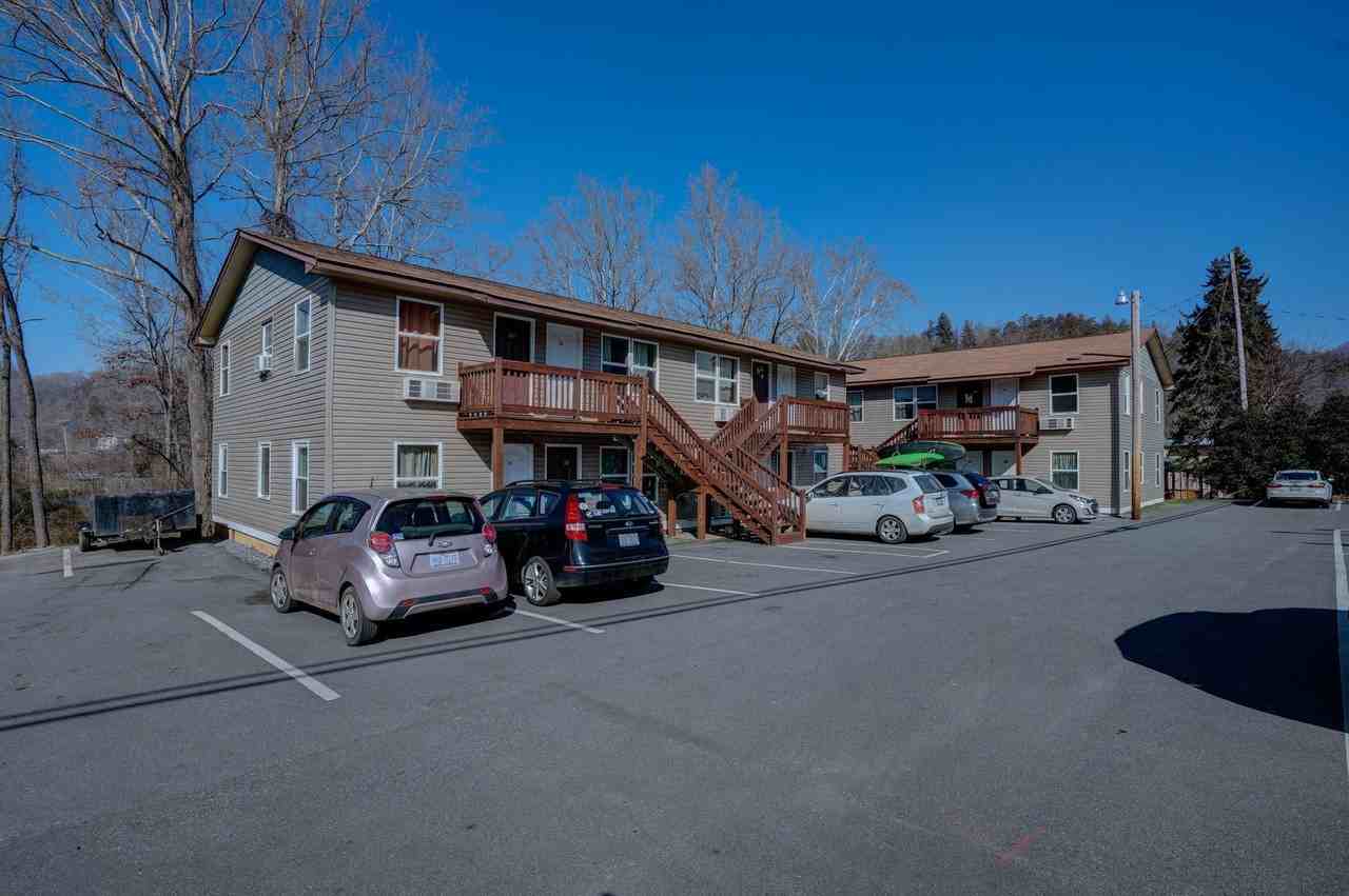 Campus Apartments East - Photo 4 of 35