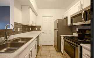 featured image of 2050 N Pantano Rd