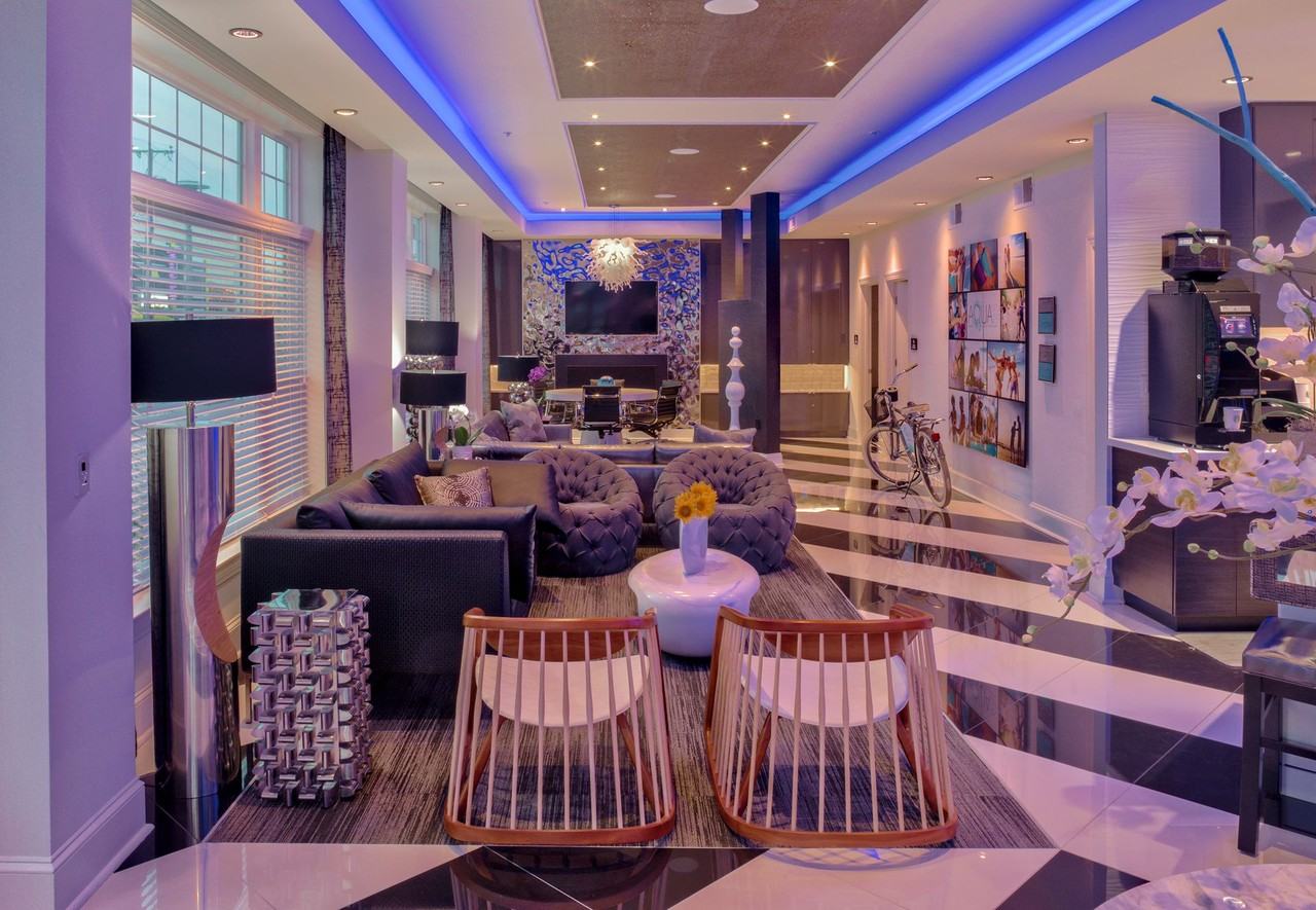 Aqua on 25th - Photo 5 of 50