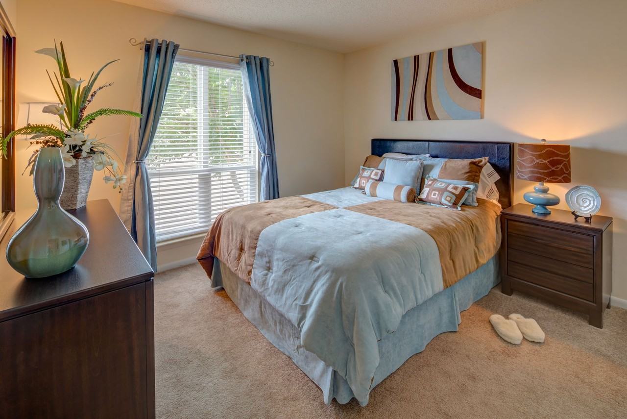 Chapel Lake Apartments - Photo 5 of 50