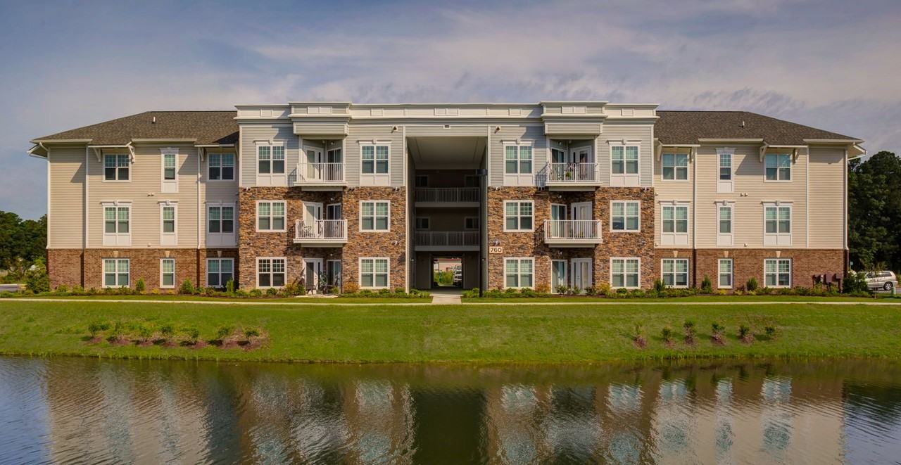 Nest on 17 Apartment Homes - Photo 6 of 29