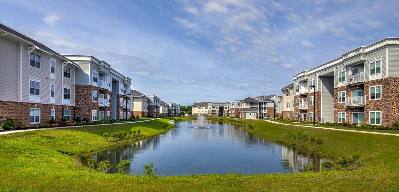 Nest on 17 Apartment Homes - Photo 7 of 29