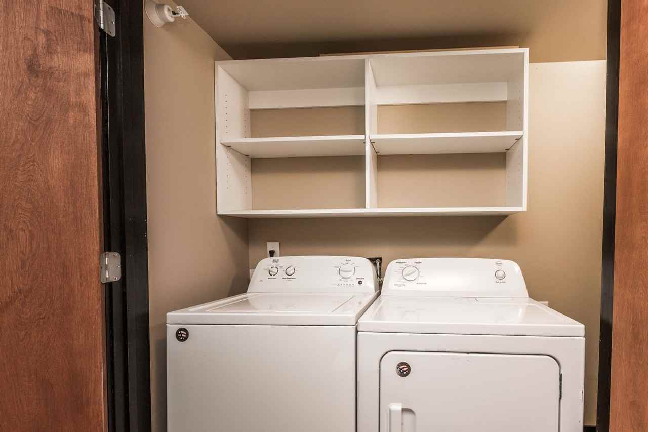 1401 E 10th St - Photo 7 of 28