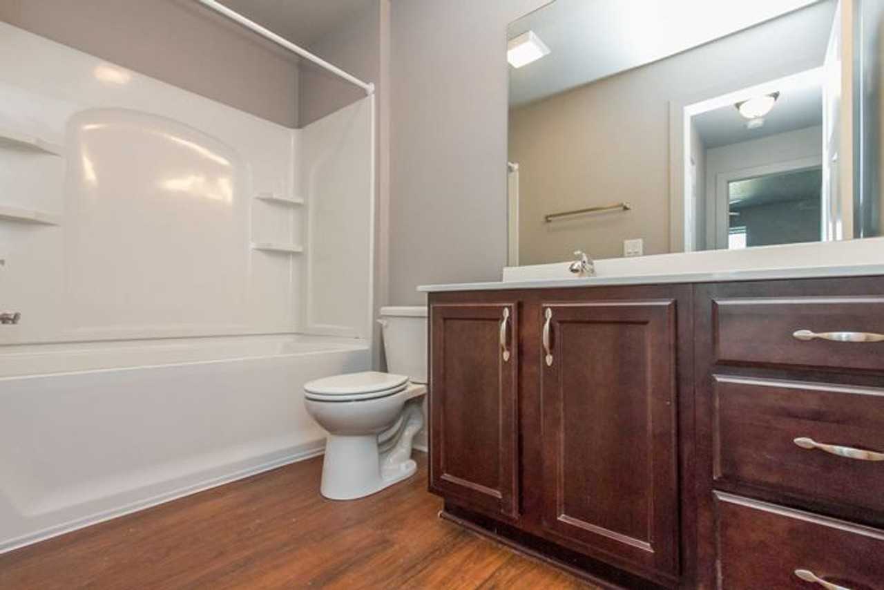 Ledgestone Townhomes - Photo 4 of 21