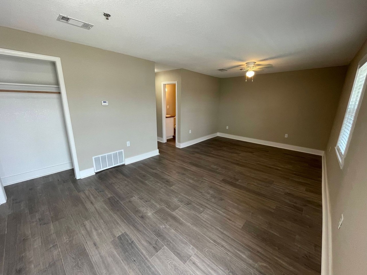 Vue on Dudley - Photo 3 of 24
