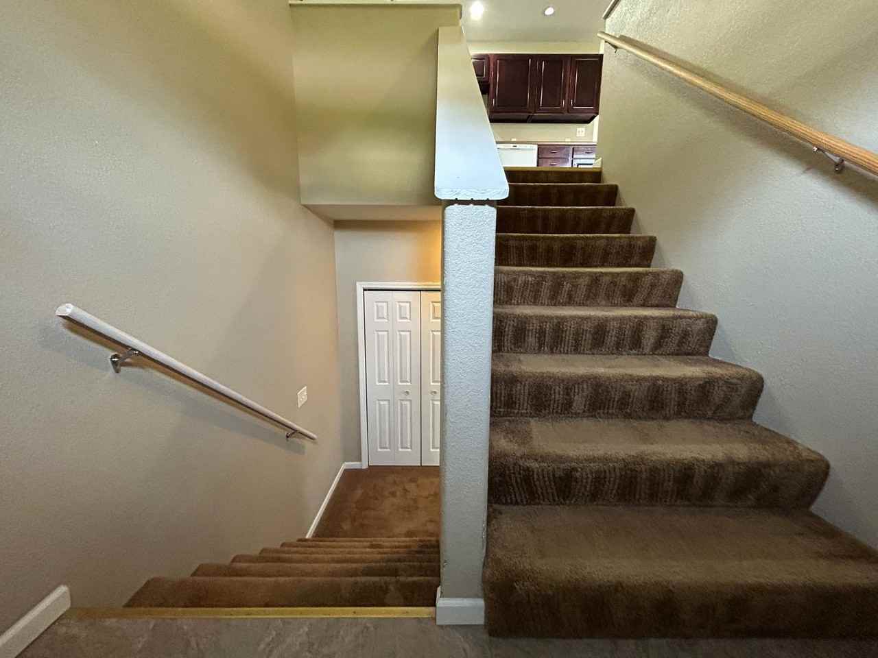 319/321 N Saunders Duplex - Photo 2 of 21