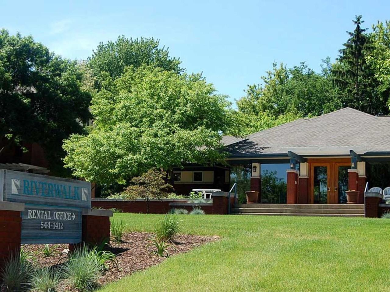 Riverwalk Apartments - Photo 4 of 47