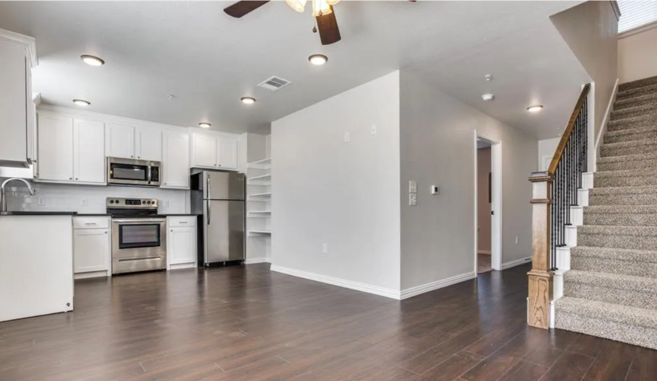 801 N 3rd St. - Photo 3 of 4