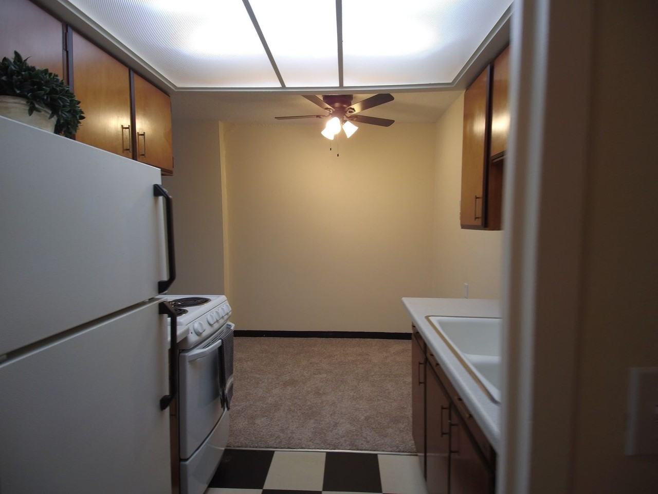 Lake Summit - Photo 4 of 50