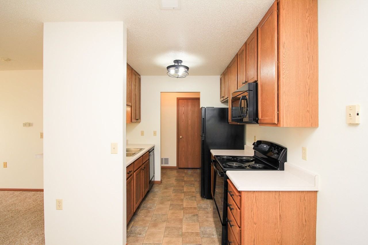 Regency Place Apartments - Photo 7 of 48