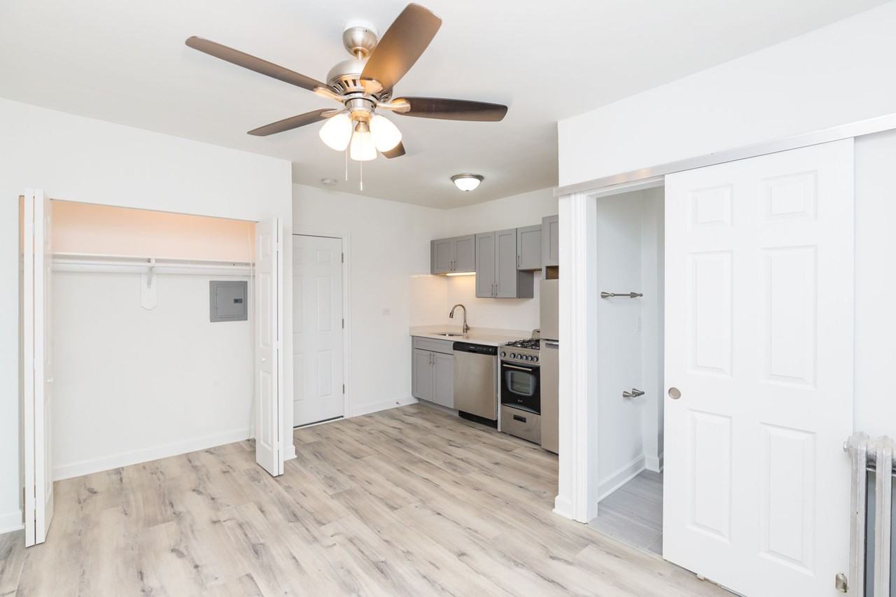 Winthrop 5710 - Photo 4 of 11