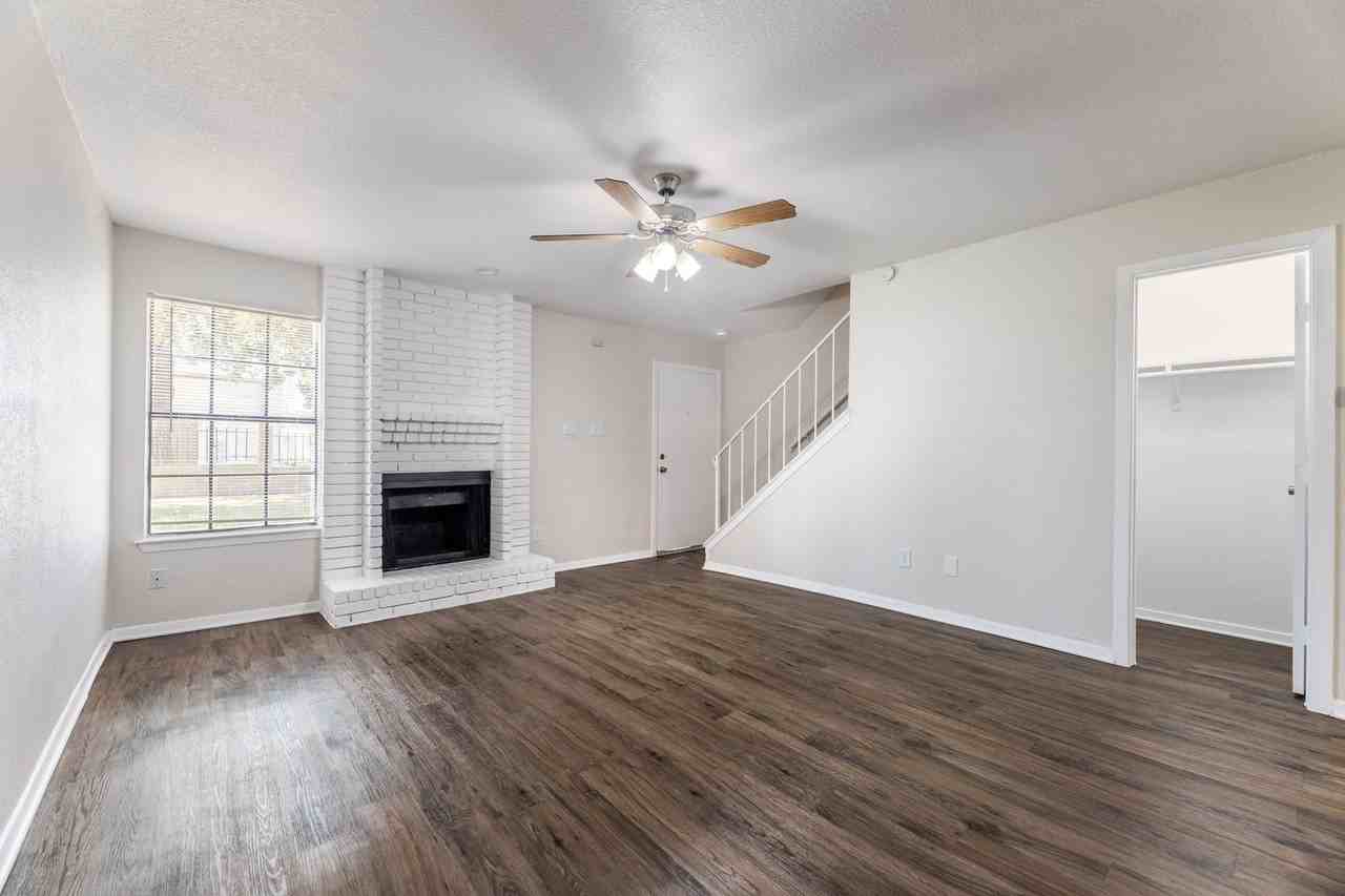City Lake Townhomes - Photo 7 of 14