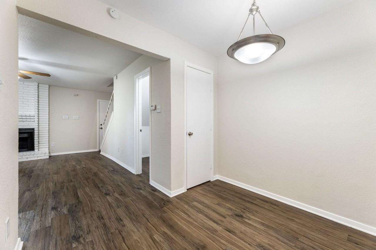 City Lake Townhomes - Photo 6 of 14