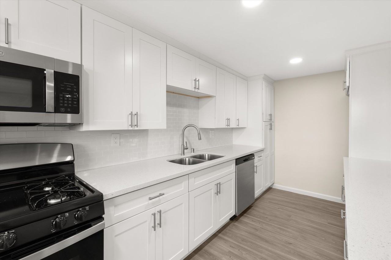 Tyler Arms Apartments - Photo 2 of 50