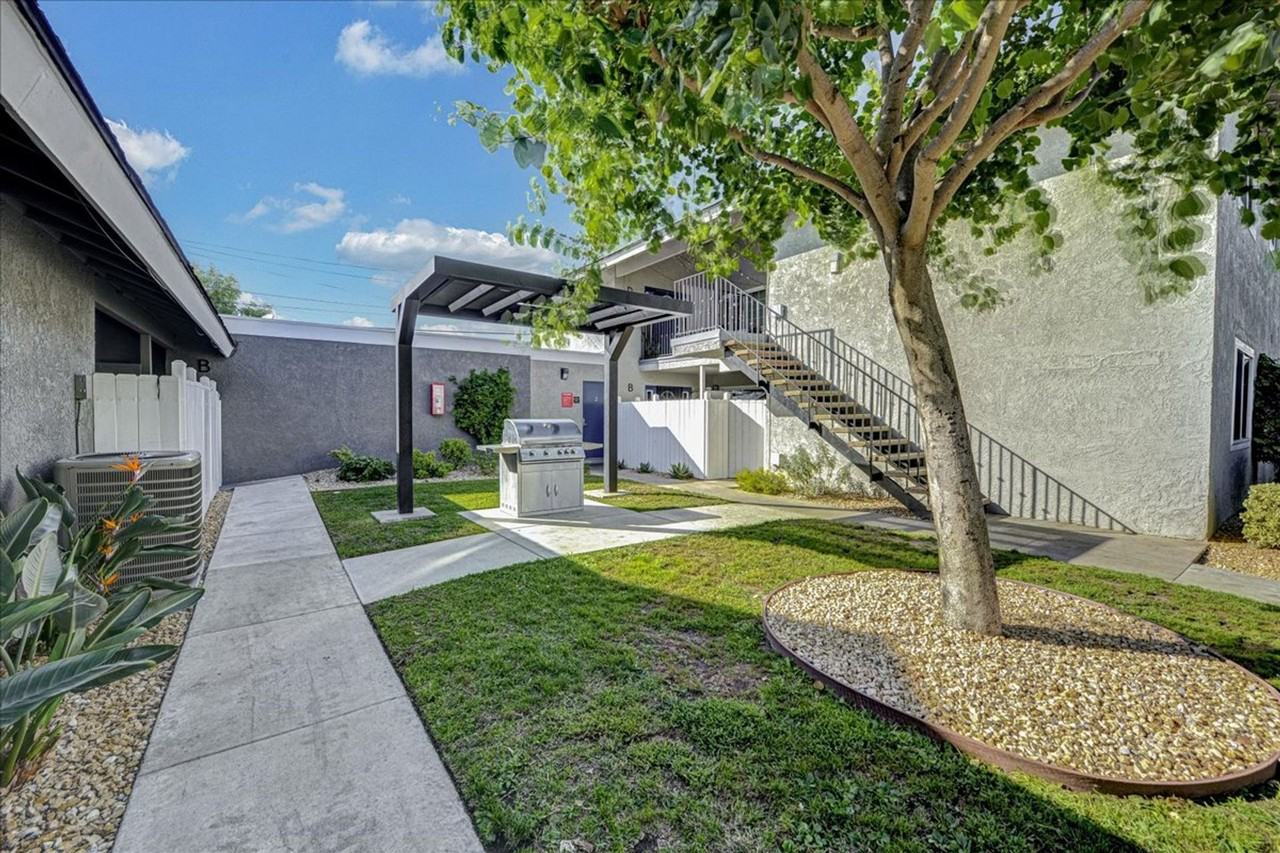 The Evergreens Apartment Homes - Photo 4 of 38