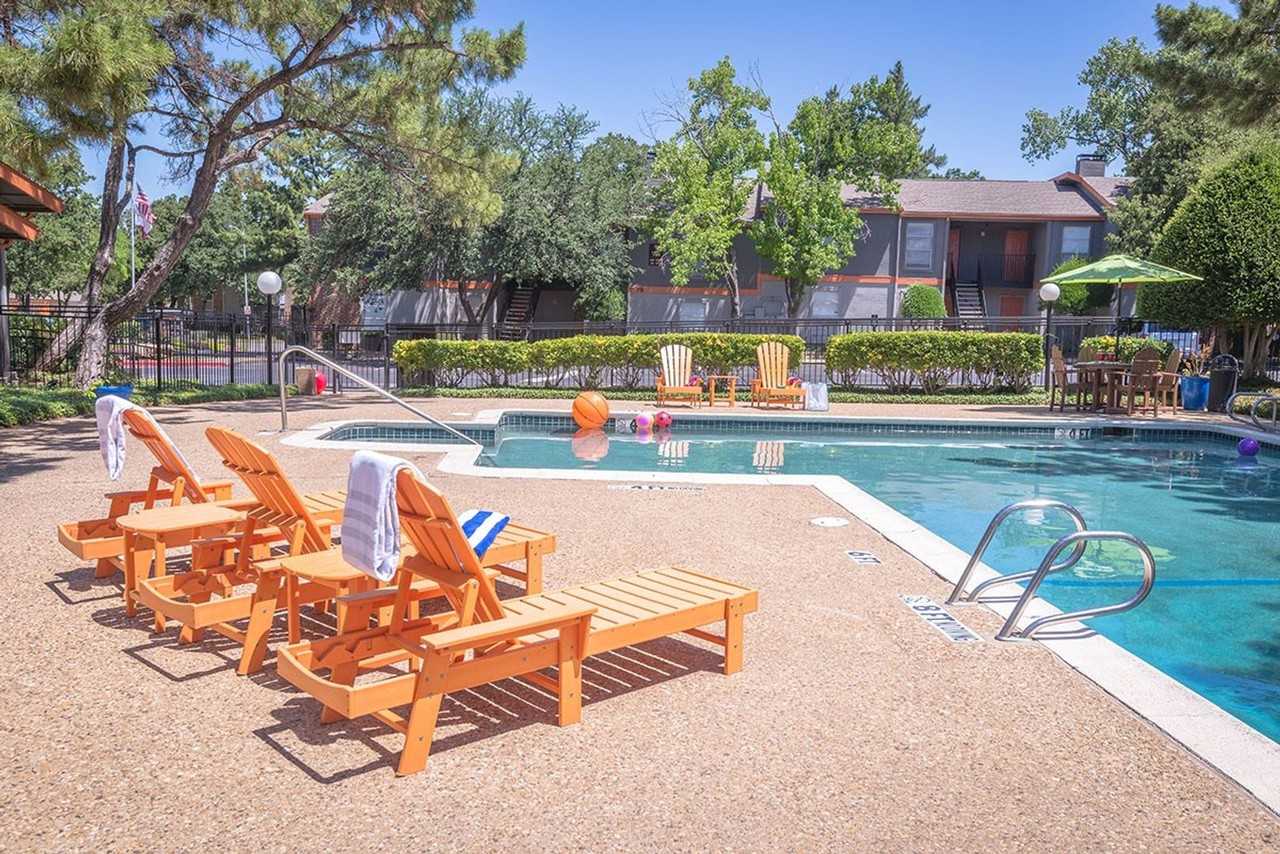 2121 Apartments - Photo 6 of 50