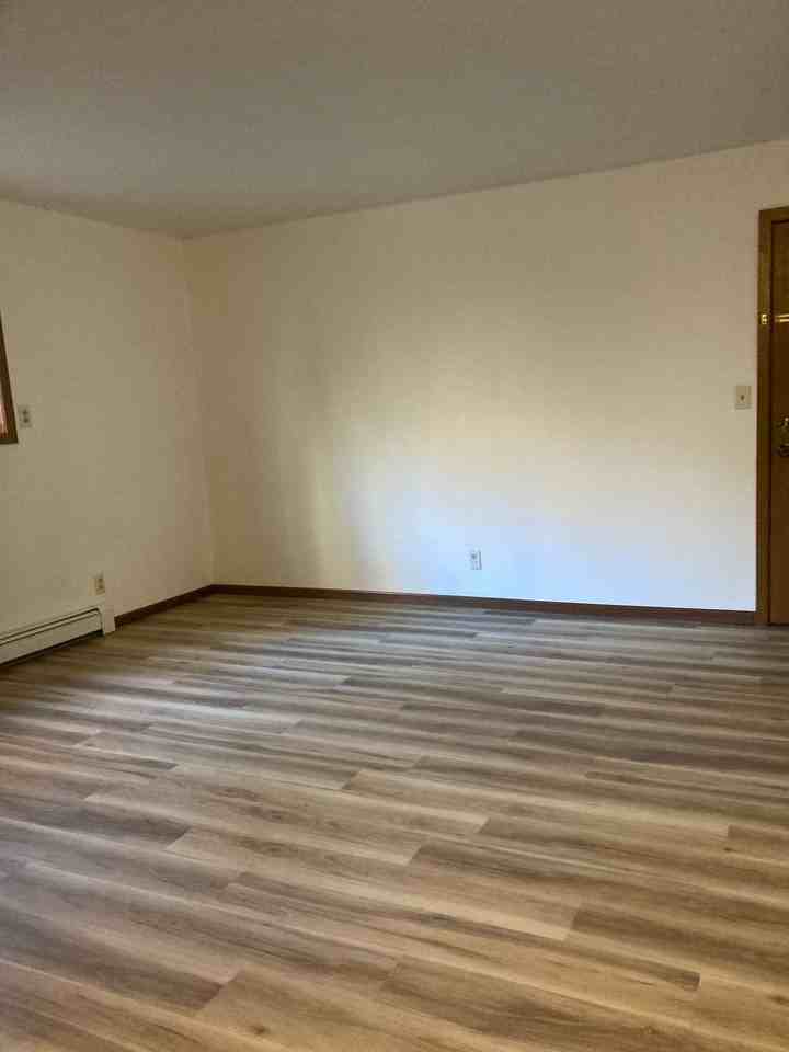 Golden Sands Apartments - Photo 6 of 11