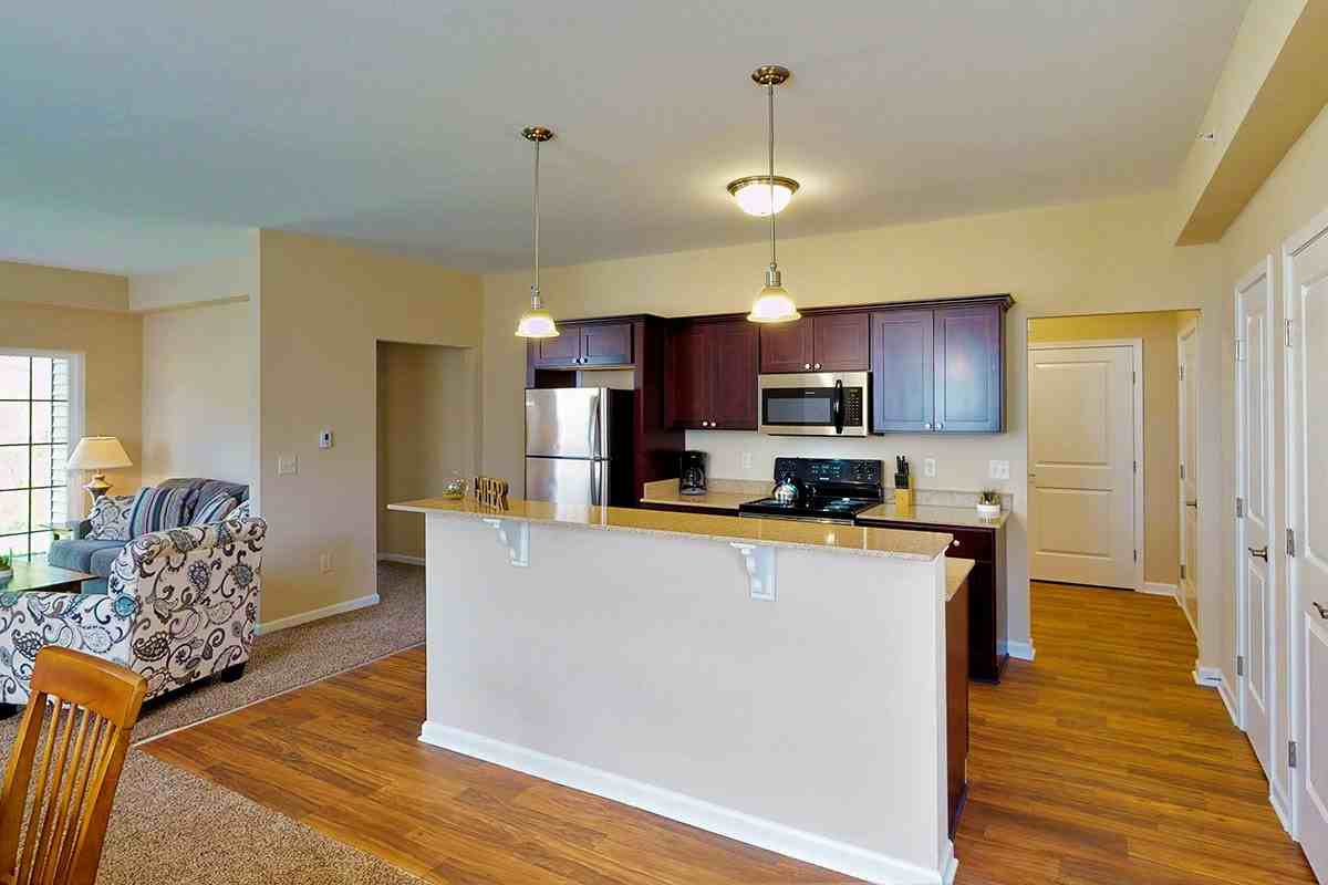 Fairlawn Hills - Photo 5 of 39