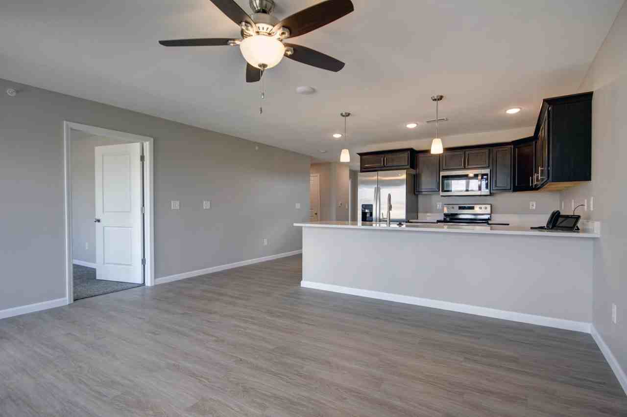 Middletown Place Apartments - Photo 2 of 19