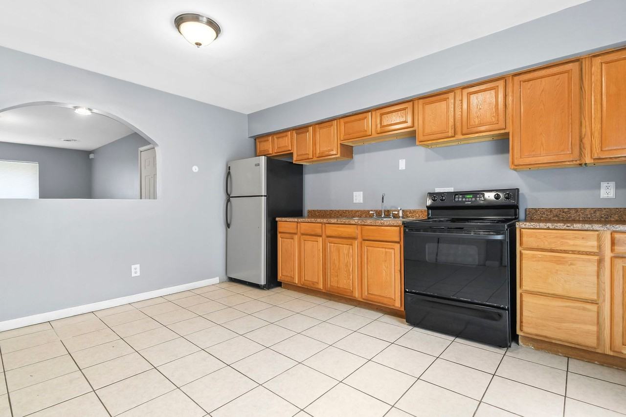 Nice clean 2 bedroom apartment - Photo 7 of 20