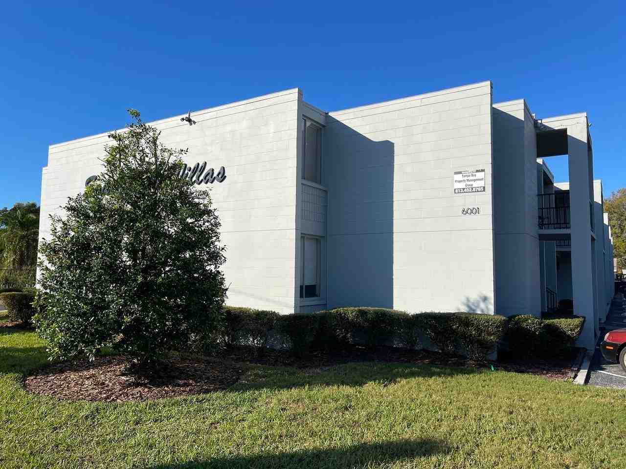 South Dale Villas - Photo 4 of 25