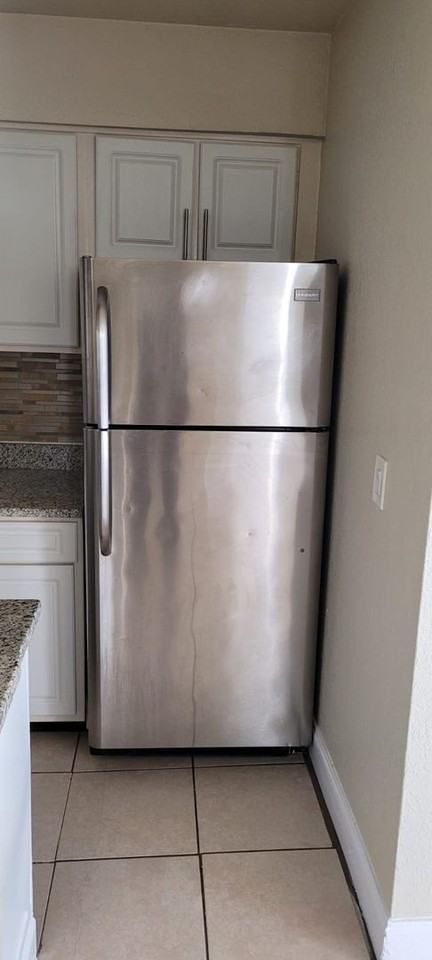 South Dale Villas - Photo 5 of 25