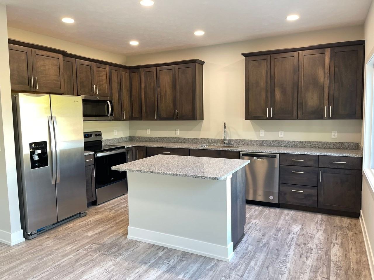 Briarhurst - Photo 7 of 40