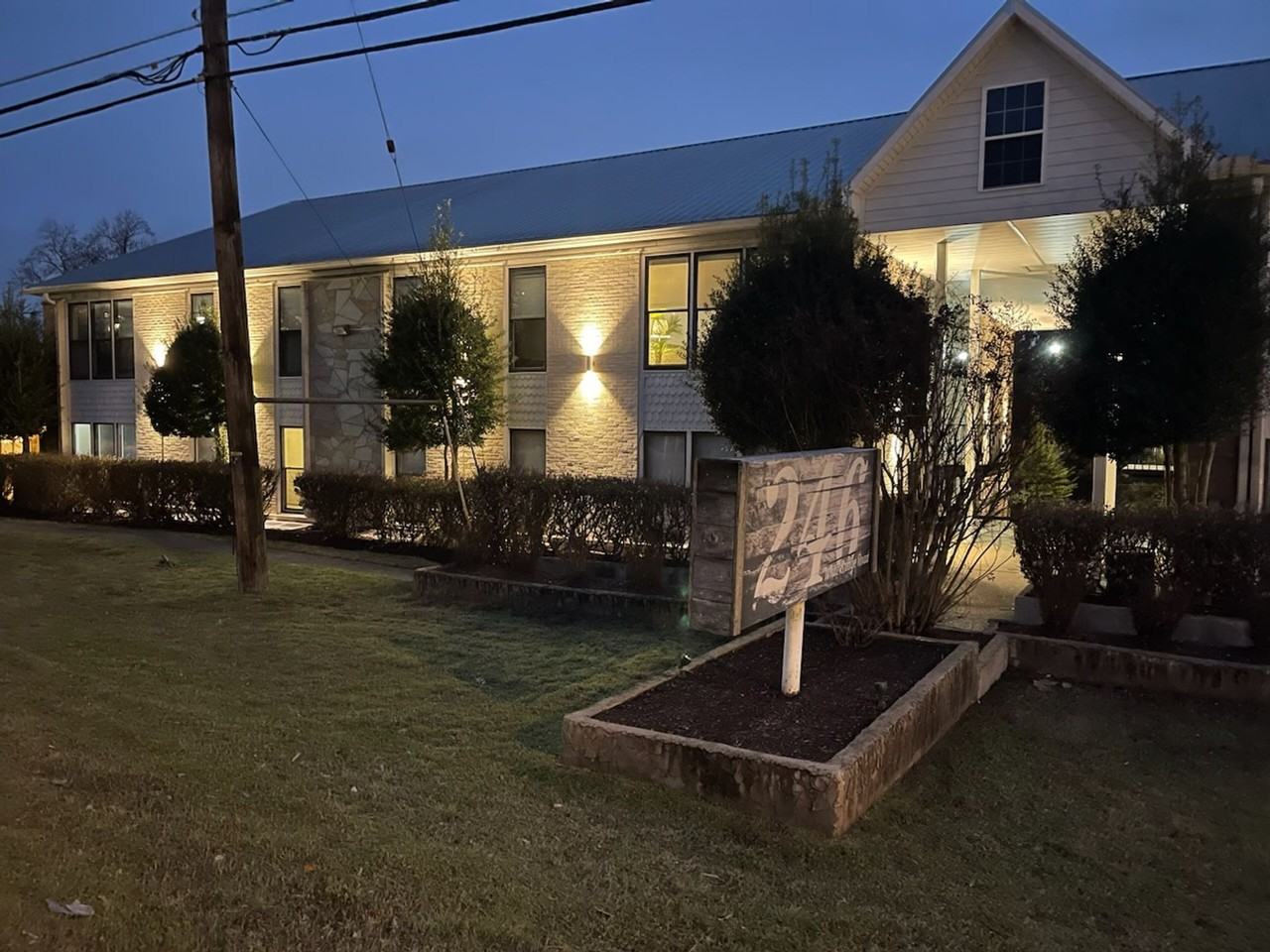 246 White Bridge Pike - Photo 2 of 17