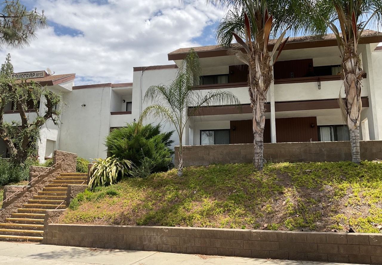 5300 Canyon Crest Dr #N - Photo 2 of 8