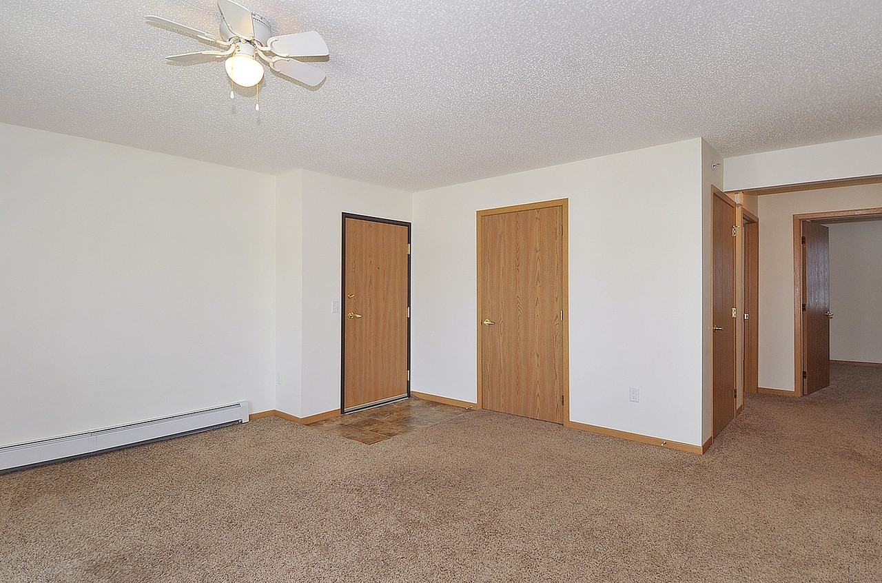 2310 Park Ave Nw #403 - Photo 5 of 9