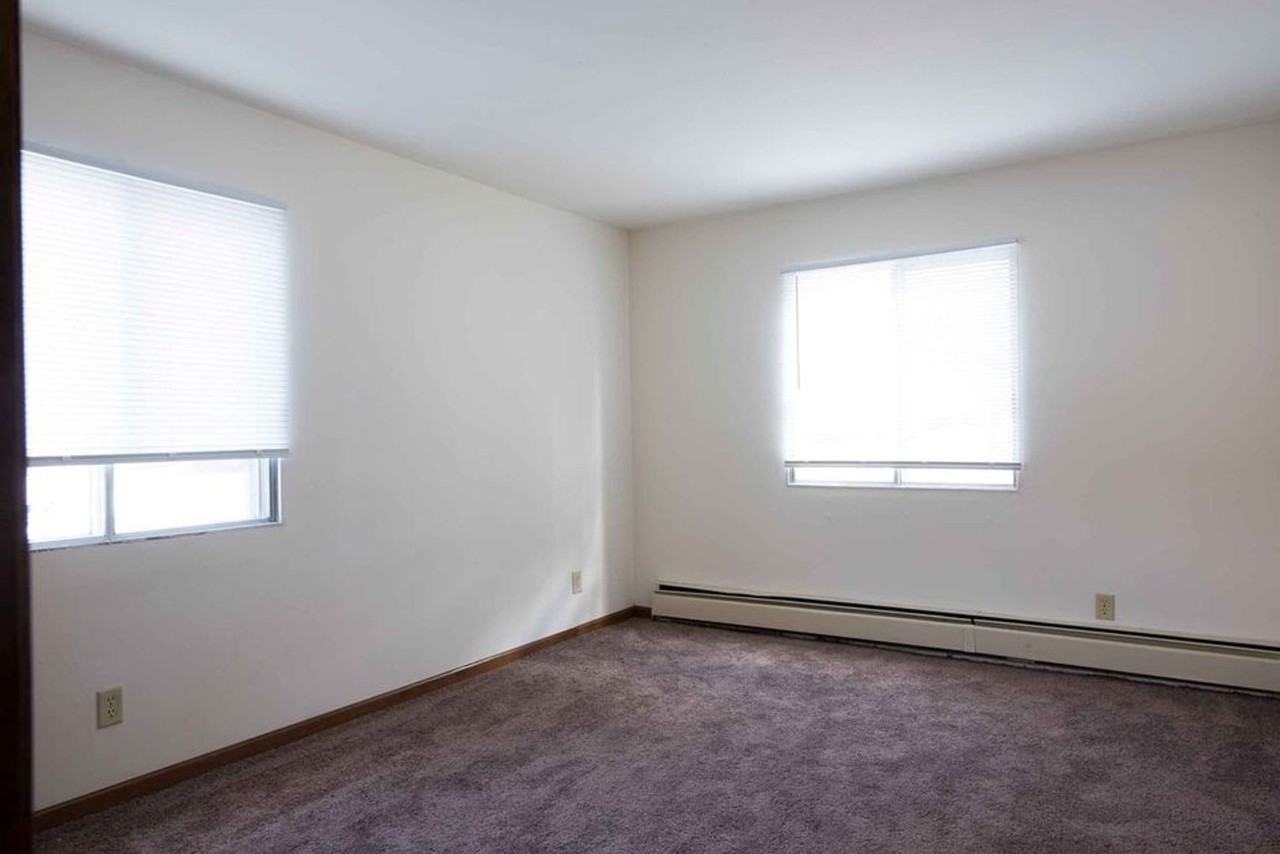 1311-1315 - Photo 3 of 26