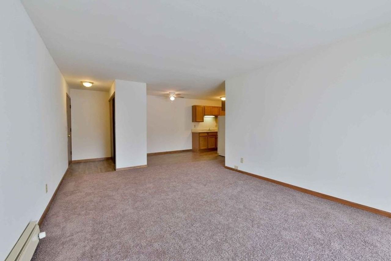 1311-1315 - Photo 6 of 26