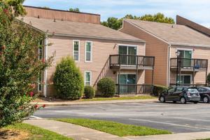 featured image of 504 S Beltline Blvd