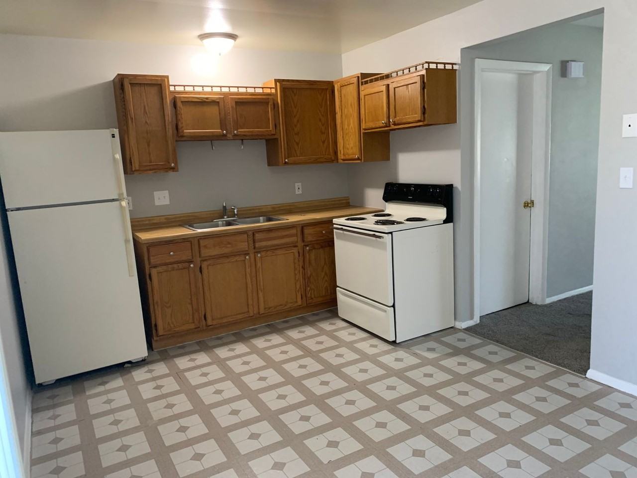 Lockport 80 - Photo 2 of 14