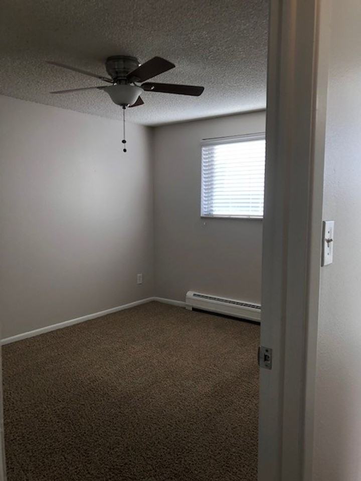 Lisa Rae Apartments - Photo 7 of 13