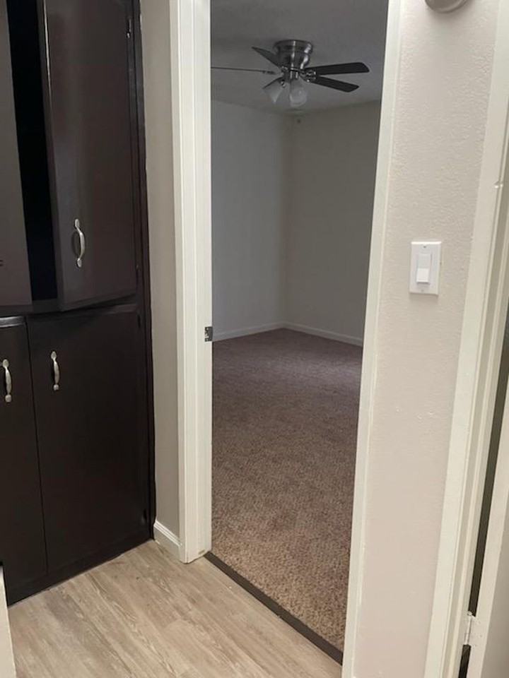 Highland Oaks Apartments - Photo 7 of 12