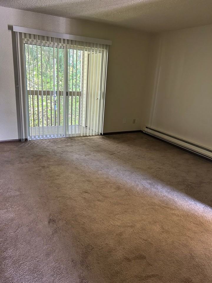 2250 Sidney Ave - Photo 3 of 12