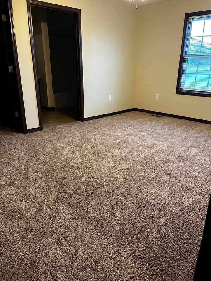 Prairie View - Photo 7 of 9