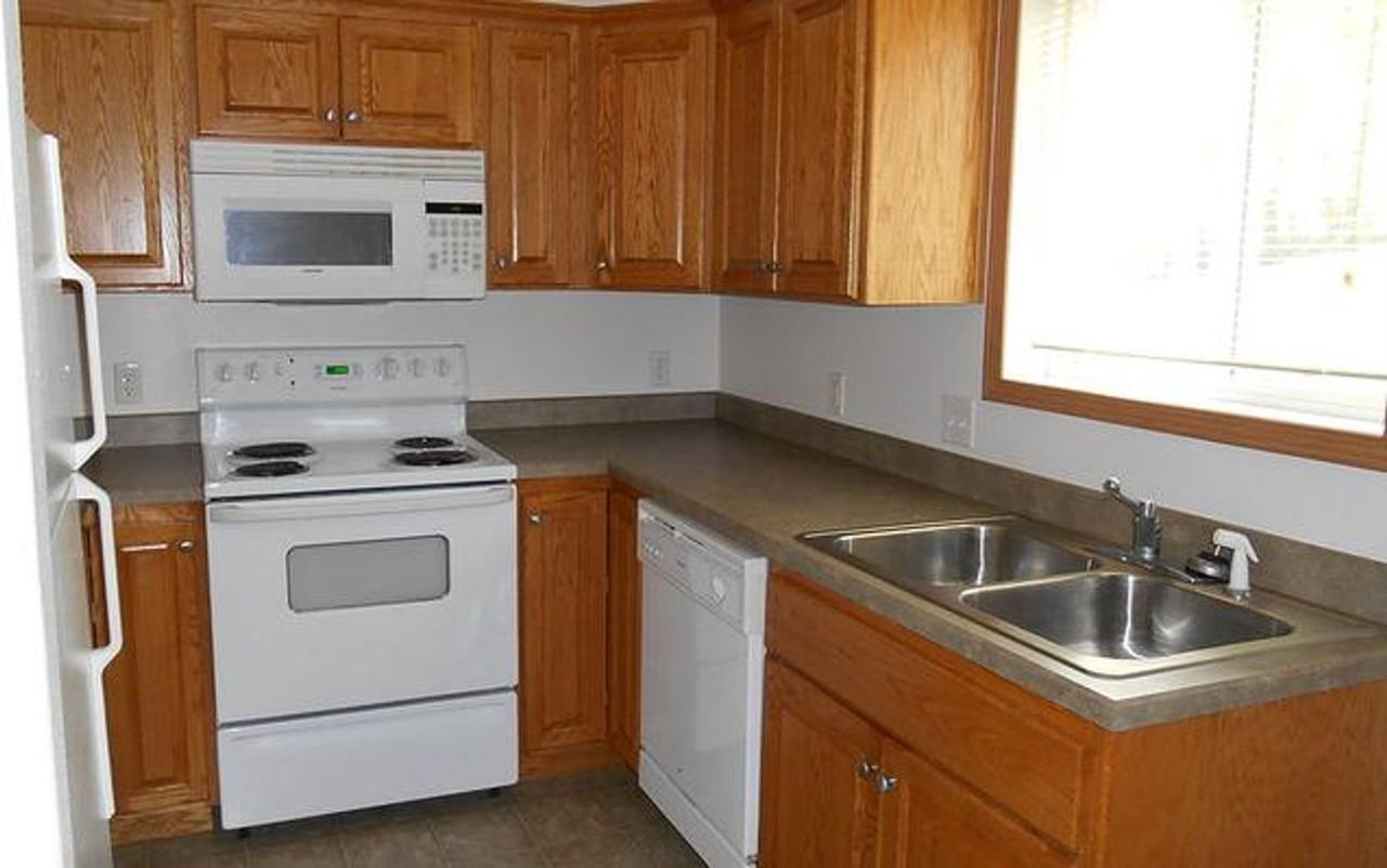 2305 Prairie Oak Dr #2A - Photo 3 of 11