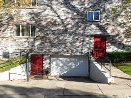 featured image of 221 Sherry St