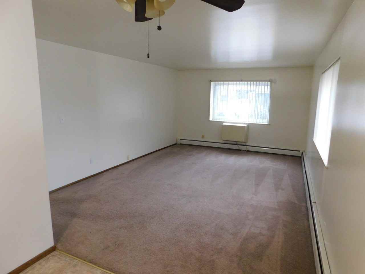 Sherry - Photo 7 of 35