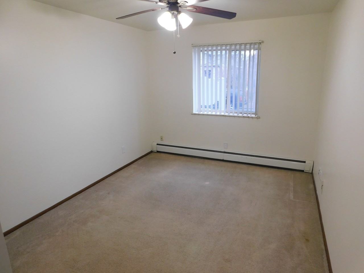 Sherry - Photo 5 of 35