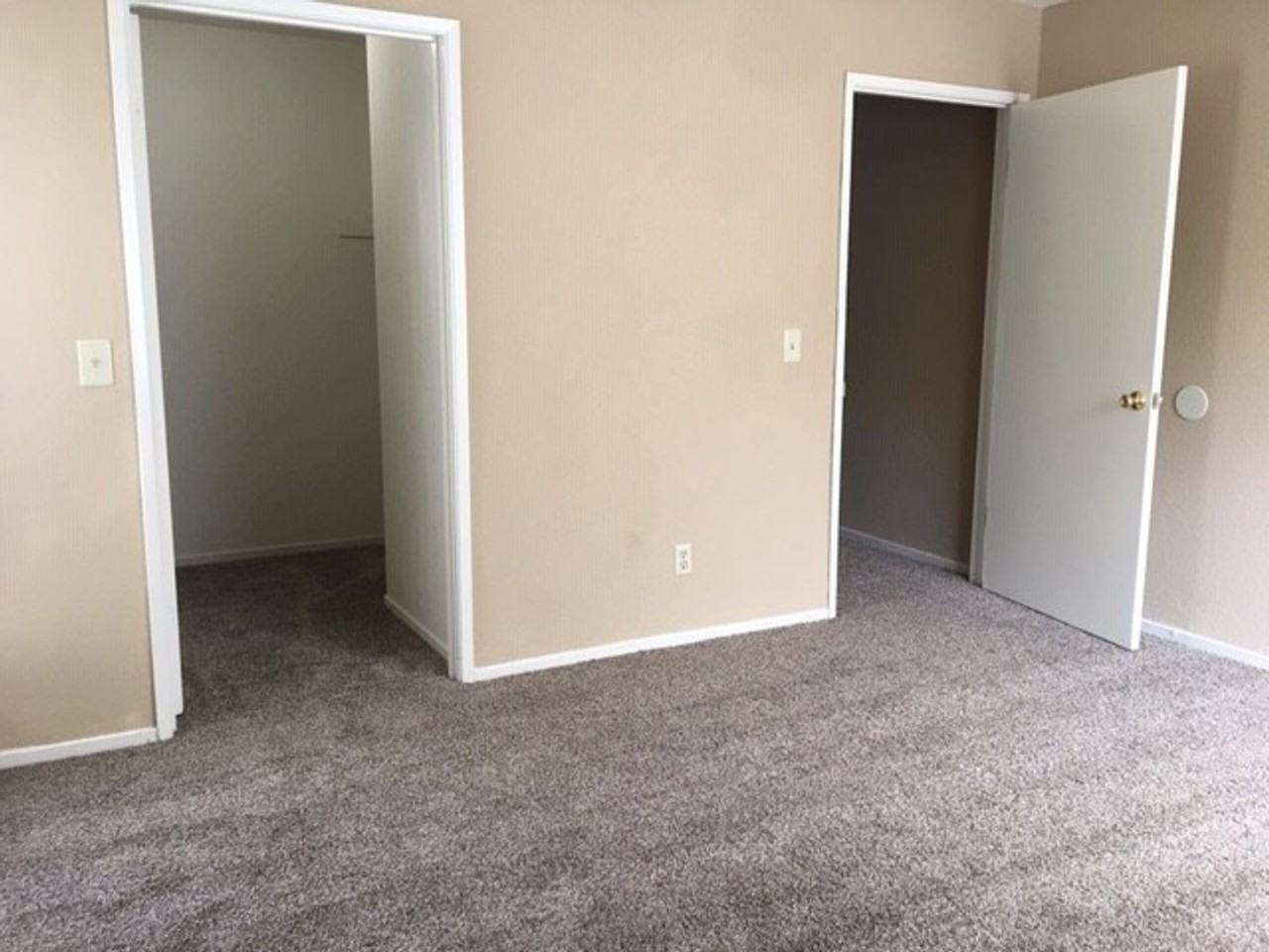 802 W. Weber Ave. - Photo 4 of 5