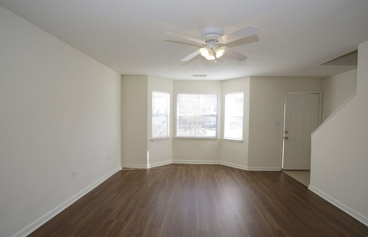 Arbor Club - Photo 4 of 50