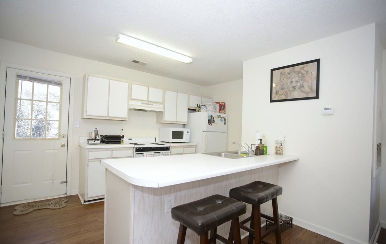 Arbor Club - Photo 5 of 50